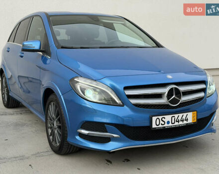 Синий Мерседес Б-класс, объемом двигателя 0 л и пробегом 122 тыс. км за 9399 $, фото 1 на Automoto.ua