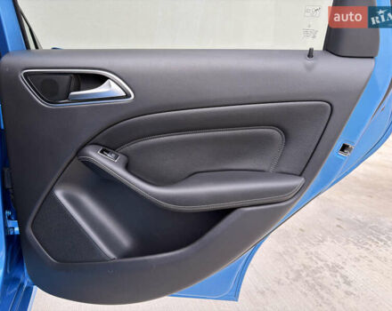 Синий Мерседес Б-класс, объемом двигателя 0 л и пробегом 122 тыс. км за 9399 $, фото 26 на Automoto.ua