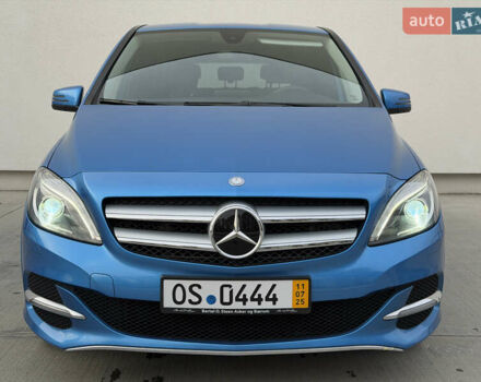 Синий Мерседес Б-класс, объемом двигателя 0 л и пробегом 122 тыс. км за 9399 $, фото 2 на Automoto.ua