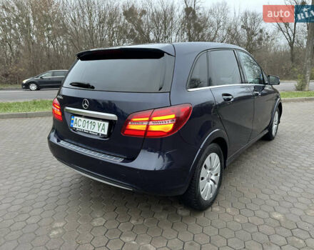 Синій Мерседес Б-клас, об'ємом двигуна 0 л та пробігом 102 тис. км за 15000 $, фото 5 на Automoto.ua