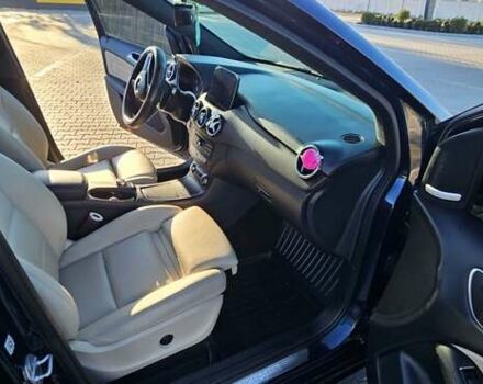 Синий Мерседес Б-класс, объемом двигателя 0 л и пробегом 56 тыс. км за 12600 $, фото 16 на Automoto.ua