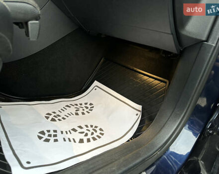 Синій Мерседес Б-клас, об'ємом двигуна 0 л та пробігом 78 тис. км за 10750 $, фото 83 на Automoto.ua