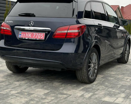 Синий Мерседес Б-класс, объемом двигателя 0 л и пробегом 61 тыс. км за 9750 $, фото 6 на Automoto.ua