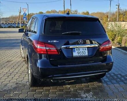 Синий Мерседес Б-класс, объемом двигателя 0 л и пробегом 56 тыс. км за 13350 $, фото 5 на Automoto.ua