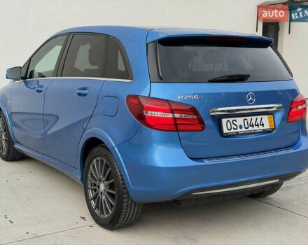 Синий Мерседес Б-класс, объемом двигателя 0 л и пробегом 122 тыс. км за 9399 $, фото 6 на Automoto.ua