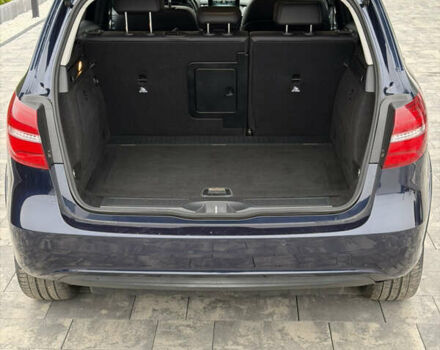 Синий Мерседес Б-класс, объемом двигателя 0 л и пробегом 61 тыс. км за 9750 $, фото 15 на Automoto.ua