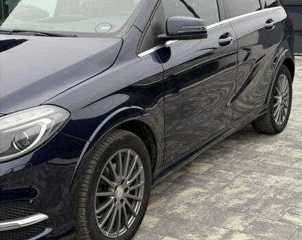 Синий Мерседес Б-класс, объемом двигателя 0 л и пробегом 61 тыс. км за 9750 $, фото 3 на Automoto.ua