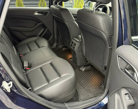 Синий Мерседес Б-класс, объемом двигателя 0 л и пробегом 61 тыс. км за 9750 $, фото 12 на Automoto.ua