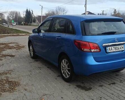 Синий Мерседес Б-класс, объемом двигателя 1.46 л и пробегом 250 тыс. км за 11500 $, фото 4 на Automoto.ua