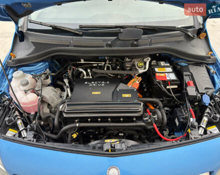 Синий Мерседес Б-класс, объемом двигателя 0 л и пробегом 122 тыс. км за 9399 $, фото 31 на Automoto.ua