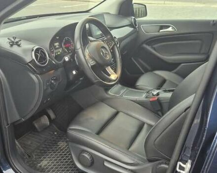 Синий Мерседес Б-класс, объемом двигателя 0 л и пробегом 84 тыс. км за 11900 $, фото 6 на Automoto.ua