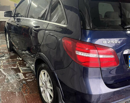 Синій Мерседес Б-клас, об'ємом двигуна 0 л та пробігом 200 тис. км за 16999 $, фото 5 на Automoto.ua