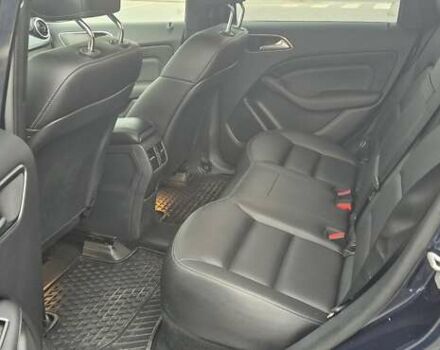 Синий Мерседес Б-класс, объемом двигателя 0 л и пробегом 84 тыс. км за 11900 $, фото 9 на Automoto.ua