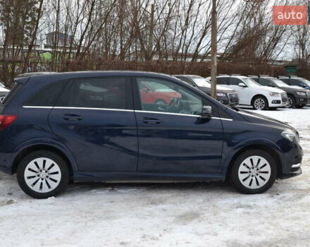 Синий Мерседес Б-класс, объемом двигателя 0 л и пробегом 80 тыс. км за 10500 $, фото 5 на Automoto.ua