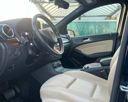 Синій Мерседес Б-клас, об'ємом двигуна 0 л та пробігом 63 тис. км за 11000 $, фото 16 на Automoto.ua