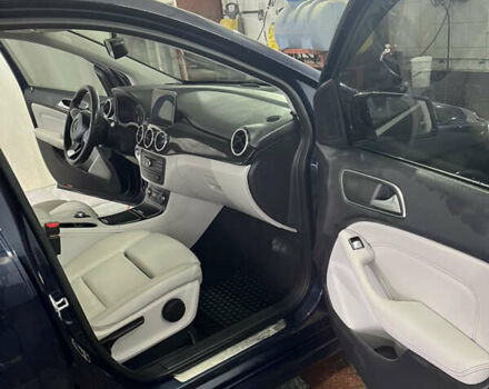 Синій Мерседес Б-клас, об'ємом двигуна 0 л та пробігом 200 тис. км за 16999 $, фото 9 на Automoto.ua