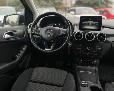 Синій Мерседес Б-клас, об'ємом двигуна 0 л та пробігом 100 тис. км за 11900 $, фото 16 на Automoto.ua