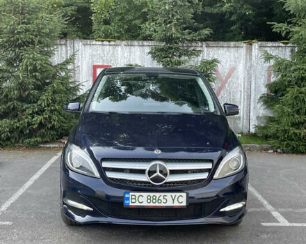 Синий Мерседес Б-класс, объемом двигателя 0 л и пробегом 90 тыс. км за 12500 $, фото 2 на Automoto.ua