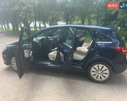 Синій Мерседес Б-клас, об'ємом двигуна 0 л та пробігом 50 тис. км за 14200 $, фото 12 на Automoto.ua