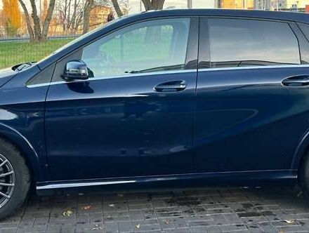 Синій Мерседес Б-клас, об'ємом двигуна 0 л та пробігом 63 тис. км за 11000 $, фото 2 на Automoto.ua