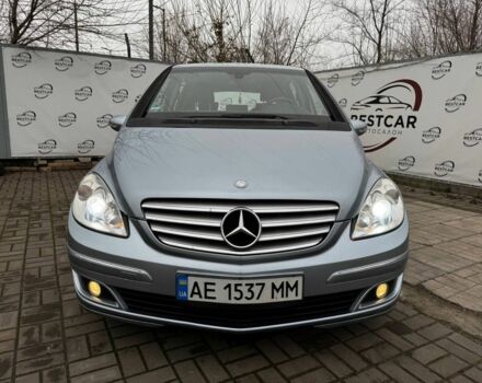 Синий Мерседес Б-класс, объемом двигателя 2 л и пробегом 147 тыс. км за 6300 $, фото 4 на Automoto.ua