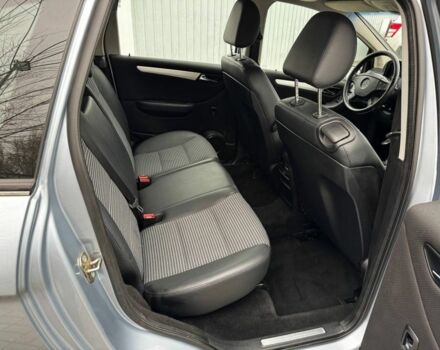 Синий Мерседес Б-класс, объемом двигателя 2 л и пробегом 147 тыс. км за 6300 $, фото 13 на Automoto.ua