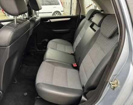 Синий Мерседес Б-класс, объемом двигателя 2 л и пробегом 147 тыс. км за 6300 $, фото 14 на Automoto.ua