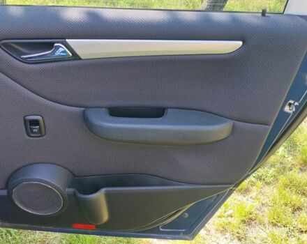 Мерседес Б-клас 2009 у Черкасах на Automoto.ua Синій Мерседес Б-клас, об'ємом двигуна 1.7 л та пробігом 175 тис. км за 7550 $, фото 16 на Automoto.ua