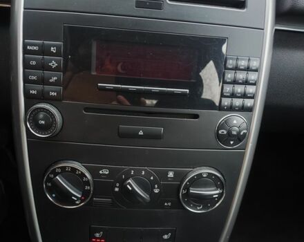 Синій Мерседес Б-клас, об'ємом двигуна 2 л та пробігом 76 тис. км за 7999 $, фото 6 на Automoto.ua