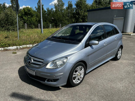 Мерседес Б-клас 2005 у Чернігові на Automoto.ua Синій Мерседес Б-клас, об'ємом двигуна 2.04 л та пробігом 180 тис. км за 6400 $, фото 1 на Automoto.ua