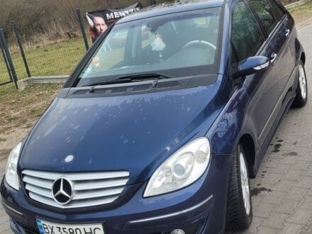 Синій Мерседес Б-клас, об'ємом двигуна 2 л та пробігом 242 тис. км за 6500 $, фото 1 на Automoto.ua