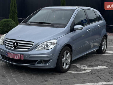 Синий Мерседес Б-класс, объемом двигателя 1.7 л и пробегом 250 тыс. км за 5800 $, фото 1 на Automoto.ua