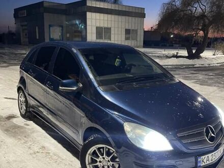 Мерседес Б-класс 2009 в Борисполе на Automoto.ua Синий Мерседес Б-класс, объемом двигателя 1.99 л и пробегом 320 тыс. км за 6599 $, фото 1 на Automoto.ua