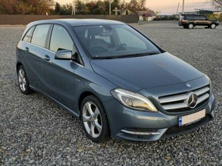 Синий Мерседес Б-класс, объемом двигателя 1.7 л и пробегом 180 тыс. км за 10900 $, фото 1 на Automoto.ua
