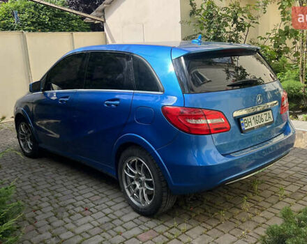 Синий Мерседес Б-класс, объемом двигателя 0 л и пробегом 120 тыс. км за 8650 $, фото 1 на Automoto.ua