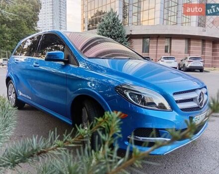 Синій Мерседес Б-клас, об'ємом двигуна 0 л та пробігом 50 тис. км за 15700 $, фото 1 на Automoto.ua