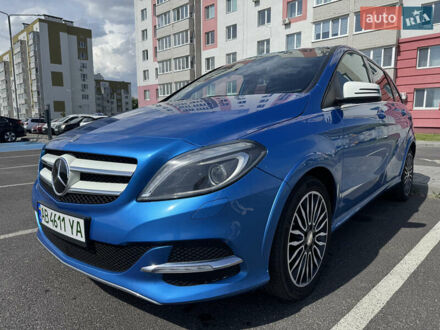 Мерседес Б-класс 2015 в Виннице на Automoto.ua Синий Мерседес Б-класс, объемом двигателя 0 л и пробегом 86 тыс. км за 10000 $, фото 1 на Automoto.ua