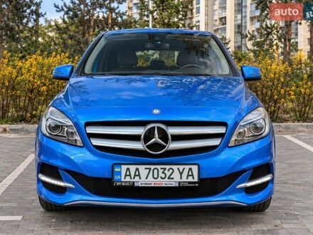 Синій Мерседес Б-клас, об'ємом двигуна 0 л та пробігом 115 тис. км за 10300 $, фото 1 на Automoto.ua