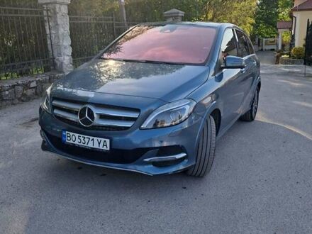 Мерседес Б-клас 2015 у Збараже на Automoto.ua Синій Мерседес Б-клас, об'ємом двигуна 0 л та пробігом 83 тис. км за 10500 $, фото 1 на Automoto.ua