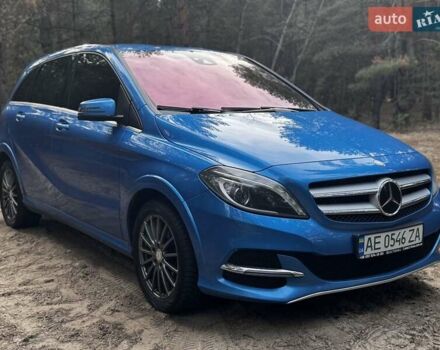 Синій Мерседес Б-клас, об'ємом двигуна 0 л та пробігом 136 тис. км за 9998 $, фото 1 на Automoto.ua