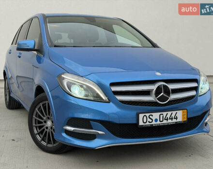 Синий Мерседес Б-класс, объемом двигателя 0 л и пробегом 122 тыс. км за 9399 $, фото 1 на Automoto.ua