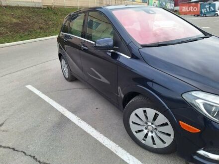 Синий Мерседес Б-класс, объемом двигателя 0 л и пробегом 22 тыс. км за 12000 $, фото 1 на Automoto.ua