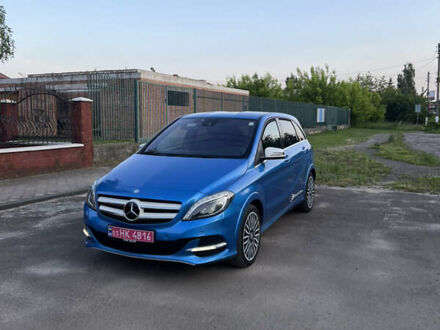 Мерседес Б-класс 2016 в Костополе на Automoto.ua Синий Мерседес Б-класс, объемом двигателя 0 л и пробегом 144 тыс. км за 11700 $, фото 1 на Automoto.ua
