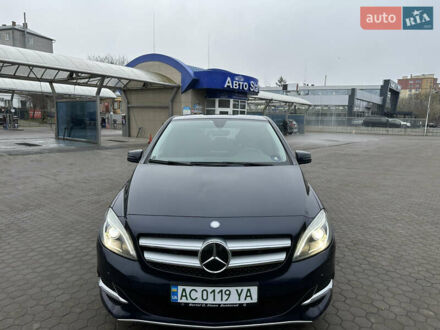 Синий Мерседес Б-класс, объемом двигателя 0 л и пробегом 102 тыс. км за 15000 $, фото 1 на Automoto.ua