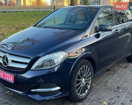 Синий Мерседес Б-класс, объемом двигателя 0 л и пробегом 63 тыс. км за 11000 $, фото 1 на Automoto.ua