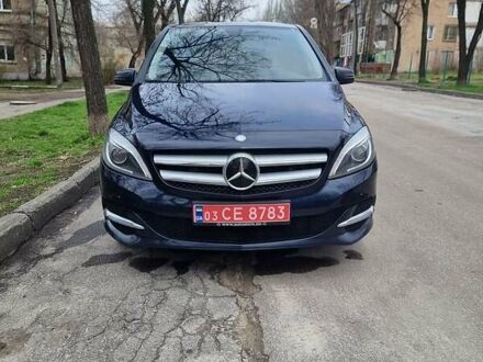 Мерседес Б-клас 2017 у Запоріжжя на Automoto.ua Синій Мерседес Б-клас, об'ємом двигуна 0 л та пробігом 128 тис. км за 16499 $, фото 1 на Automoto.ua
