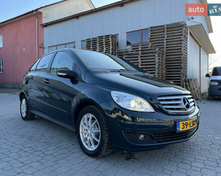 Мерседес Б-класс 2006 в Надворной на Automoto.ua Зеленый Мерседес Б-класс, объемом двигателя 1.7 л и пробегом 128 тыс. км за 6999 $, фото 1 на Automoto.ua