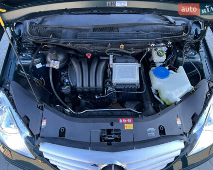 Мерседес Б-класс 2006 в Надворной на Automoto.ua Зеленый Мерседес Б-класс, объемом двигателя 1.7 л и пробегом 128 тыс. км за 6999 $, фото 43 на Automoto.ua