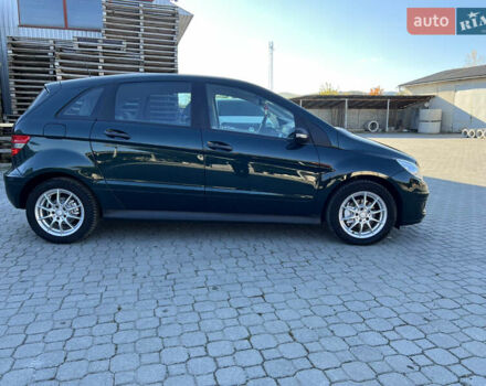 Мерседес Б-класс 2006 в Надворной на Automoto.ua Зеленый Мерседес Б-класс, объемом двигателя 1.7 л и пробегом 128 тыс. км за 6999 $, фото 3 на Automoto.ua