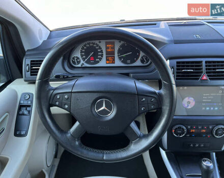 Мерседес Б-класс 2006 в Надворной на Automoto.ua Зеленый Мерседес Б-класс, объемом двигателя 1.7 л и пробегом 128 тыс. км за 6999 $, фото 36 на Automoto.ua